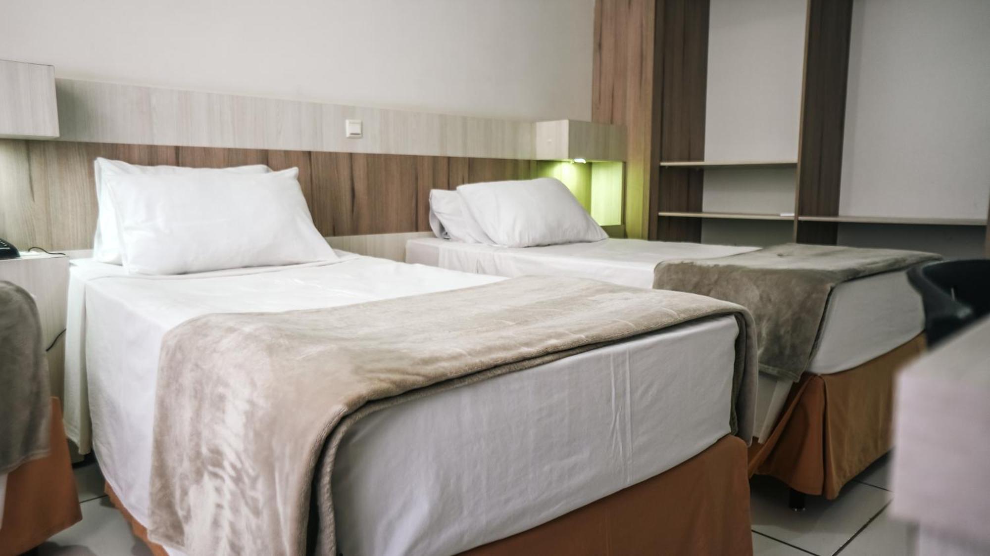 Harbor Querencia Hotel Cascavel  Exteriör bild